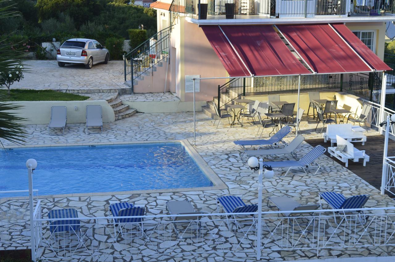 Апартаменти Ionian Balcony Ліксурі Екстер'єр фото